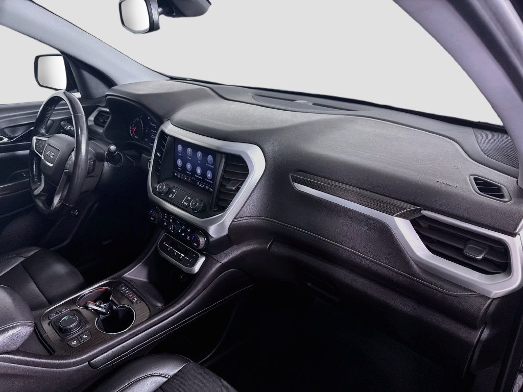 2022 GMC Acadia SLT