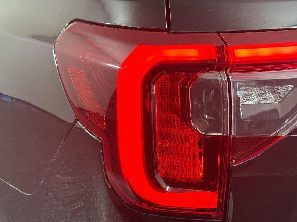 2022 GMC Acadia SLT
