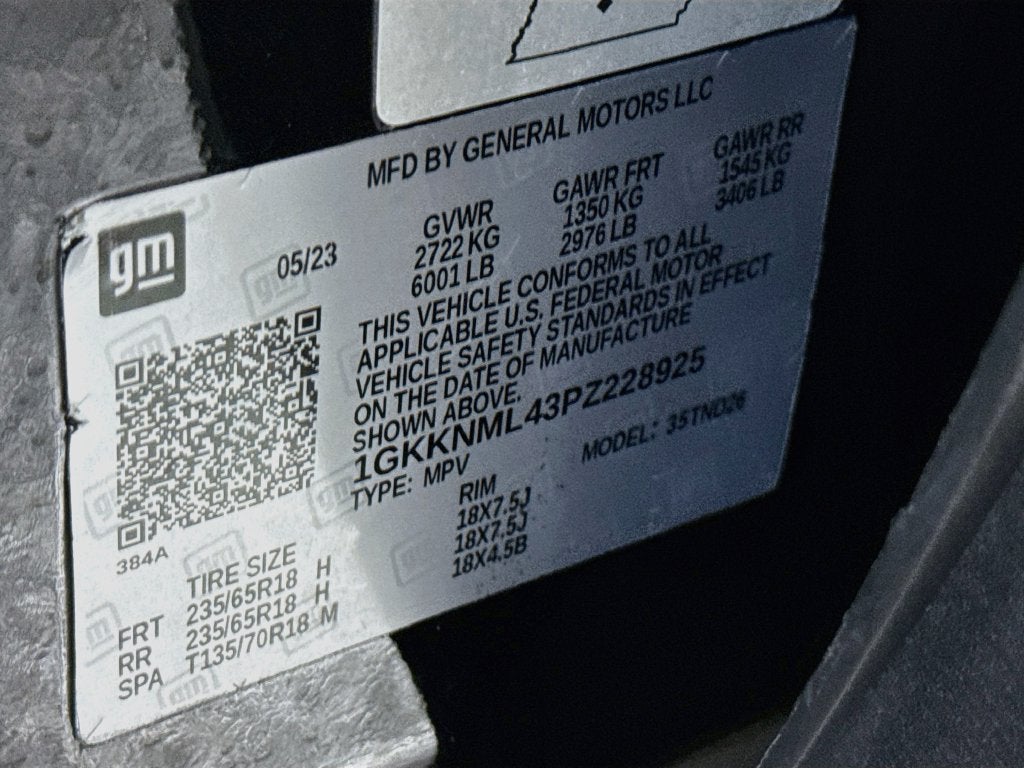 2023 GMC Acadia SLT