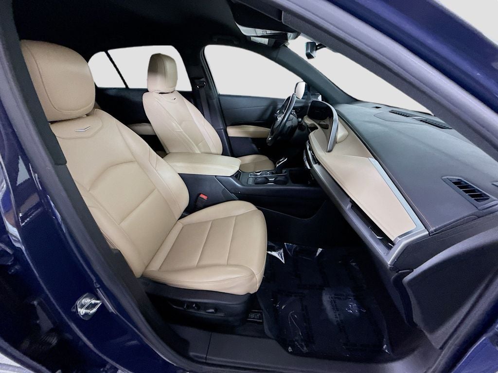 2024 Cadillac XT4 Luxury