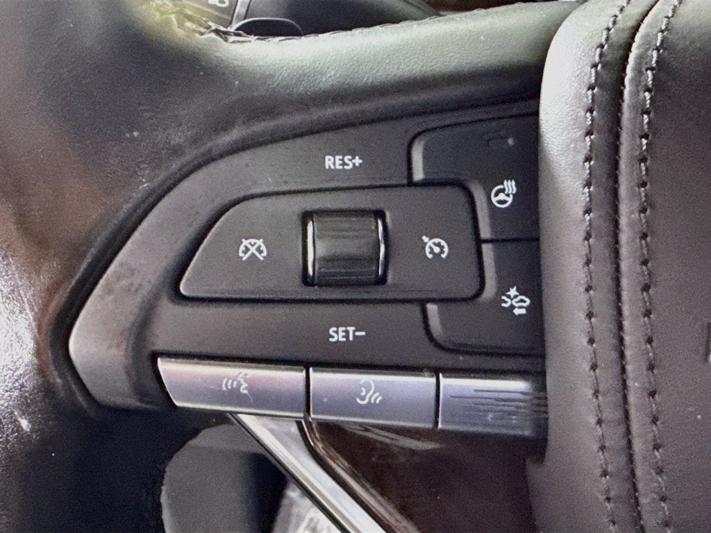 2022 Cadillac Escalade ESV Sport Platinum