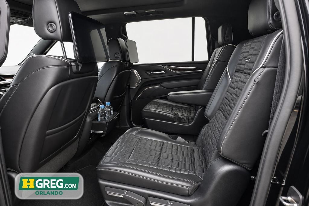 2022 Cadillac Escalade ESV Sport Platinum