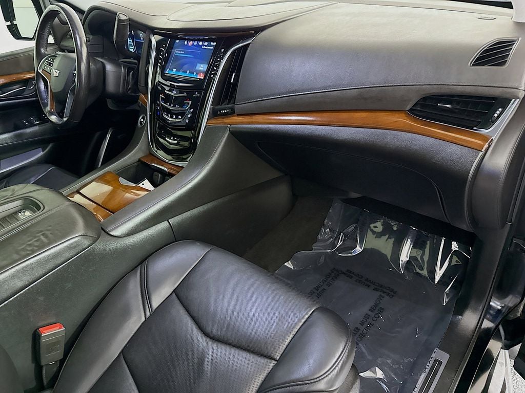 2018 Cadillac Escalade Luxury