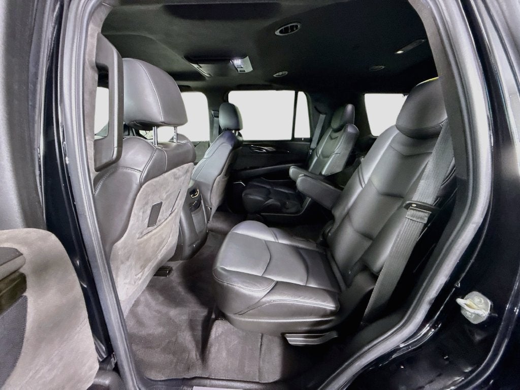 2020 Cadillac Escalade Platinum Edition