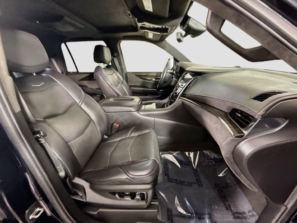 2020 Cadillac Escalade Platinum Edition