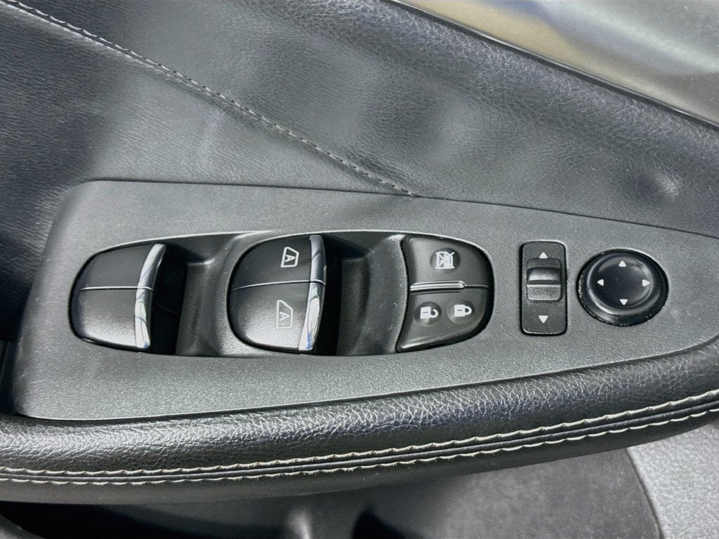 2023 Nissan Maxima Base