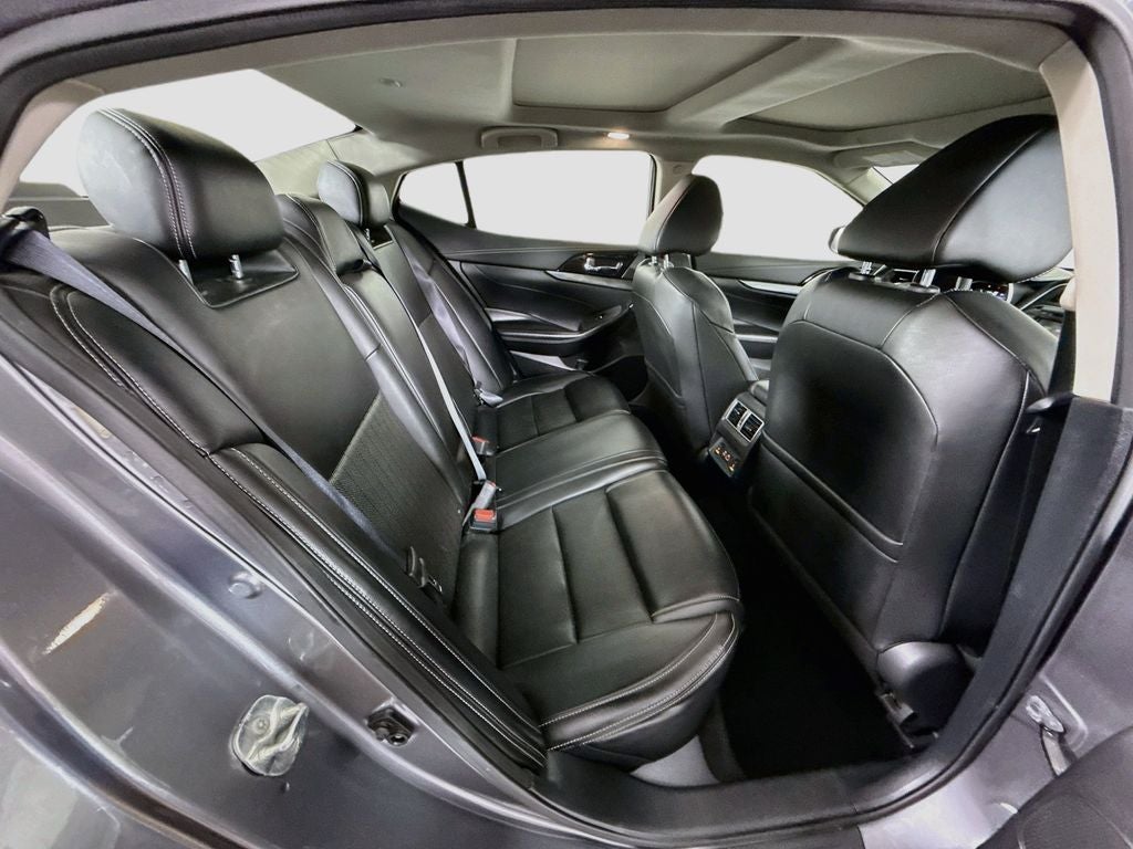 2023 Nissan Maxima Base