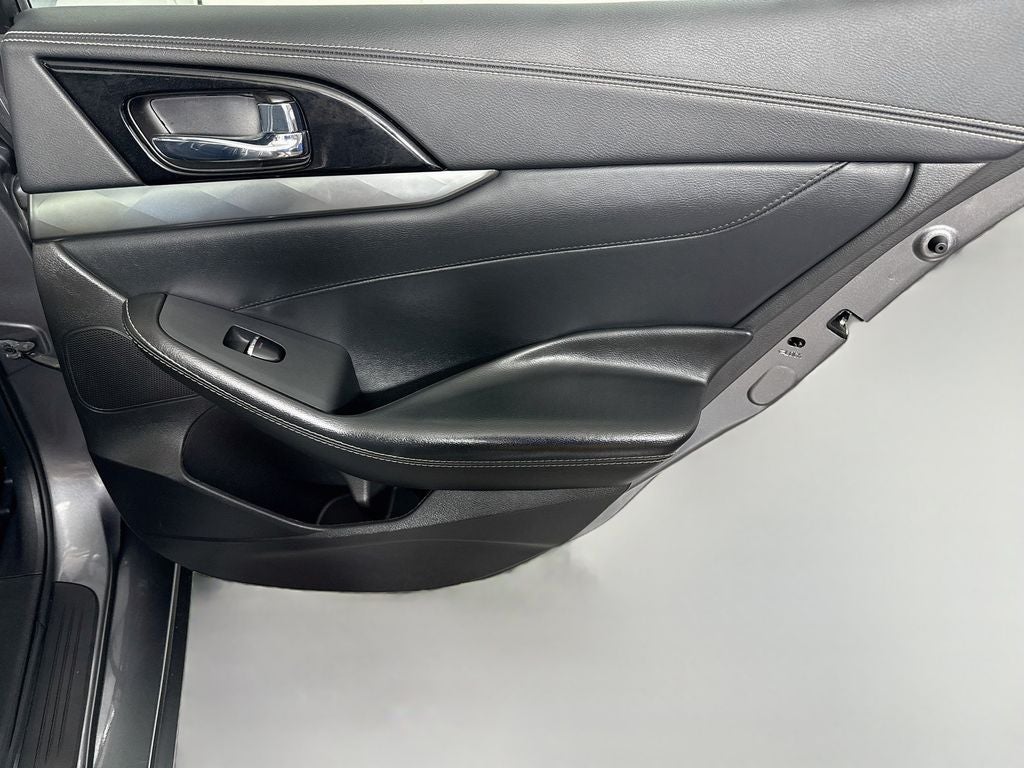 2023 Nissan Maxima Base