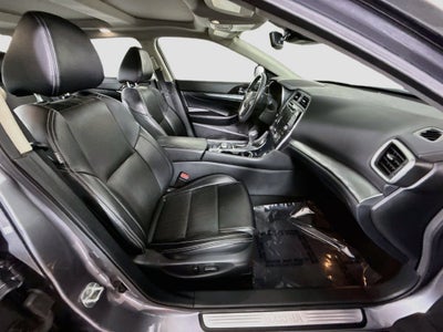 2023 Nissan Maxima Base