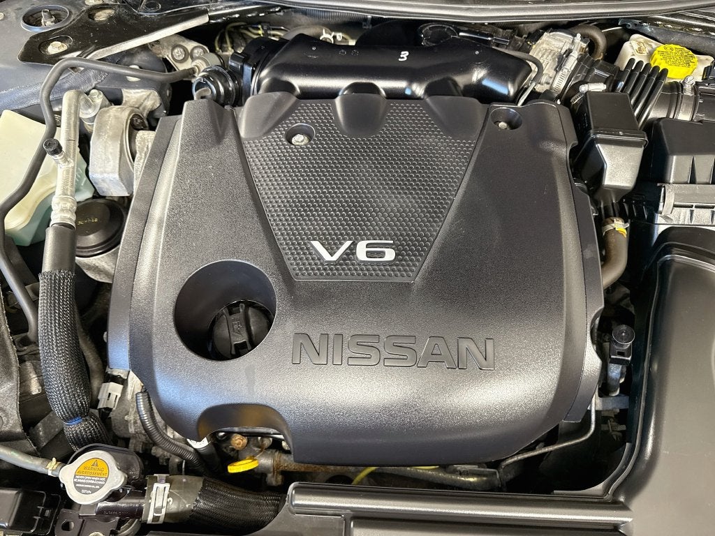 2023 Nissan Maxima Base