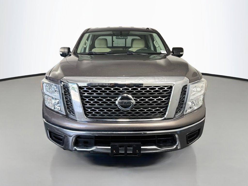 2017 Nissan Titan SV
