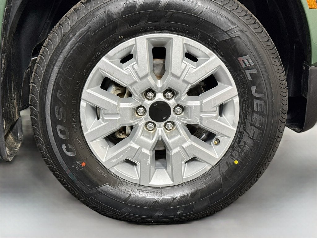 2023 Nissan Frontier SV
