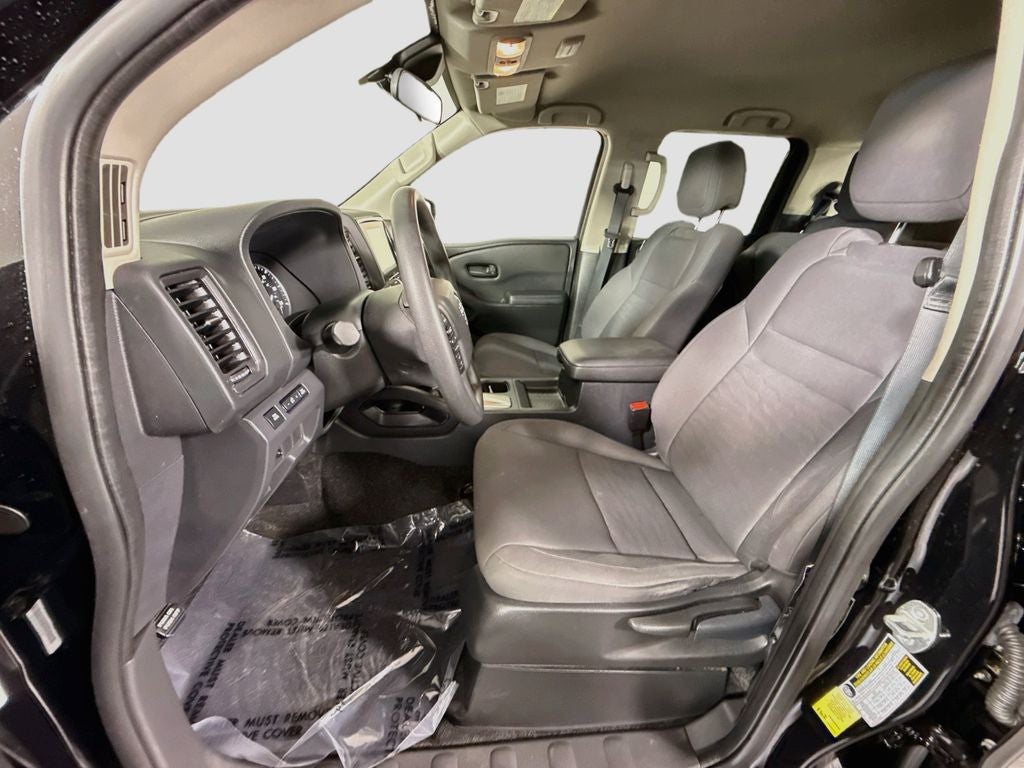 2022 Nissan Frontier S