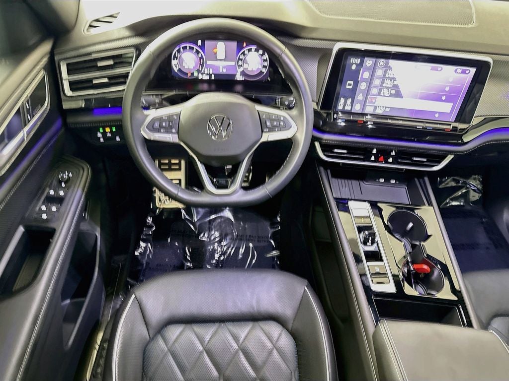 2025 Volkswagen Atlas Cross Sport 2.0T SEL Premium R-Line