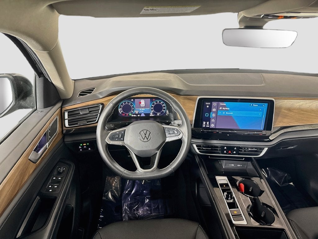 2026 Volkswagen Atlas SE w/Technology