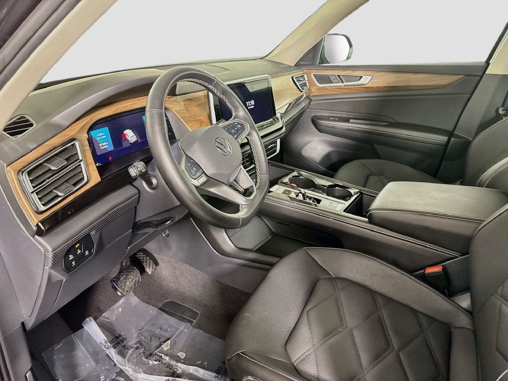2026 Volkswagen Atlas SE w/Technology