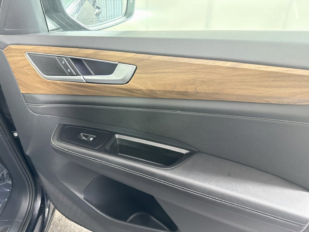 2026 Volkswagen Atlas SE w/Technology