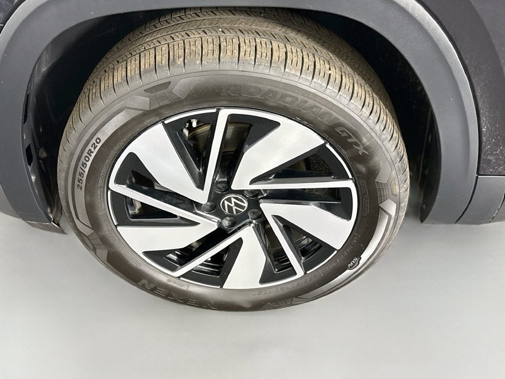 2026 Volkswagen Atlas SE w/Technology