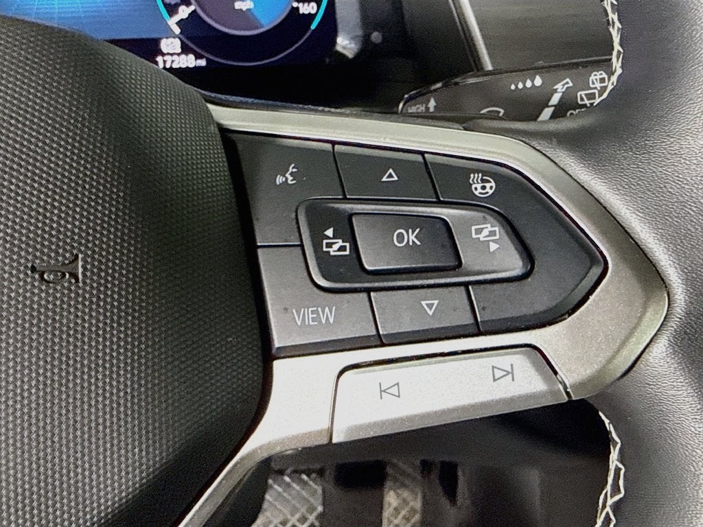 2026 Volkswagen Atlas Cross Sport SE w/Technology
