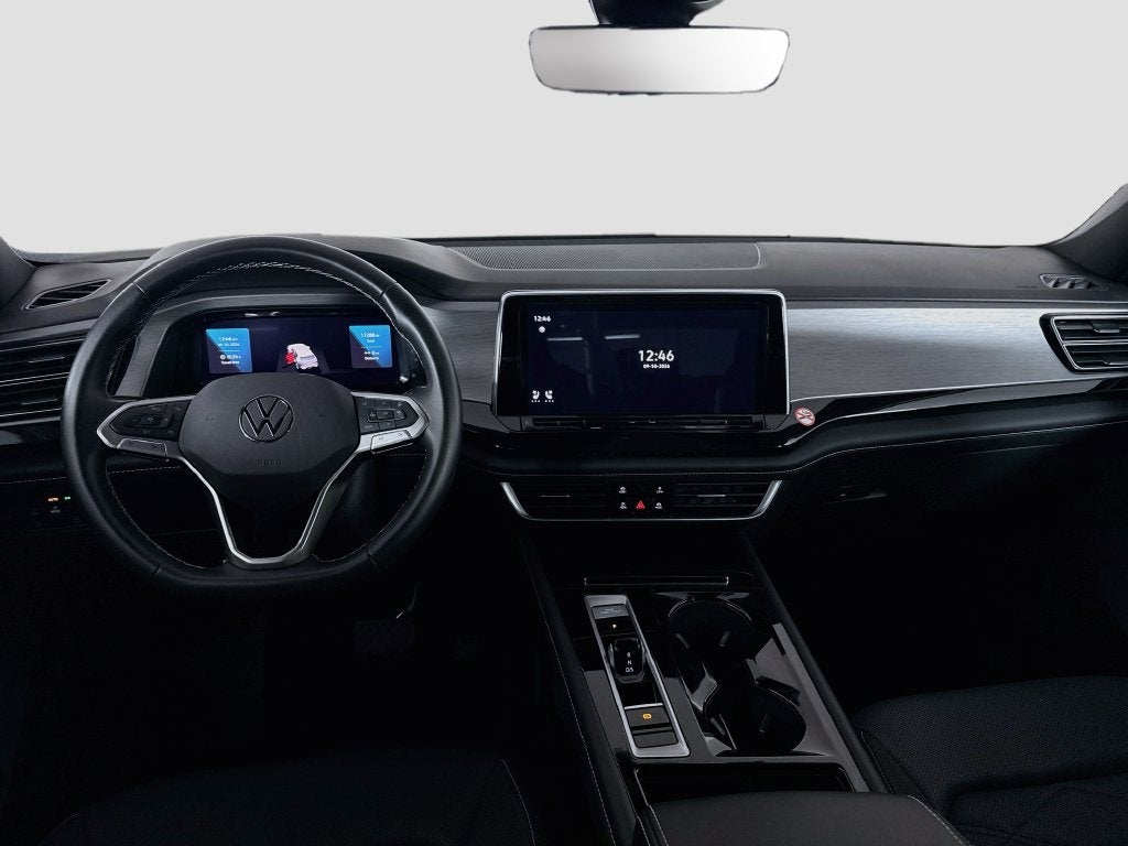 2026 Volkswagen Atlas Cross Sport SE w/Technology