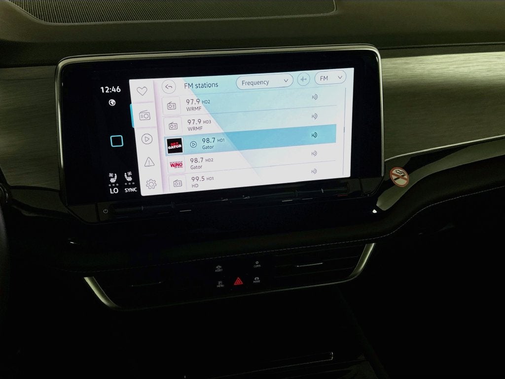 2026 Volkswagen Atlas Cross Sport SE w/Technology