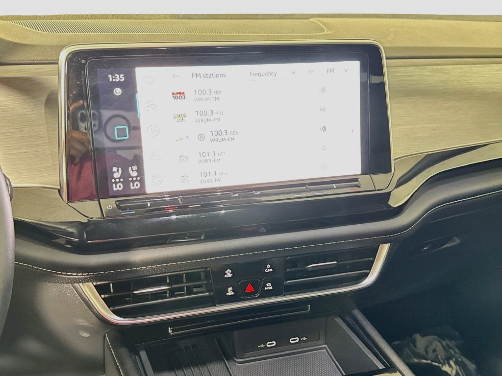 2026 Volkswagen Atlas Cross Sport SE w/Technology