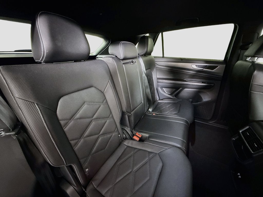 2026 Volkswagen Atlas Cross Sport SE w/Technology