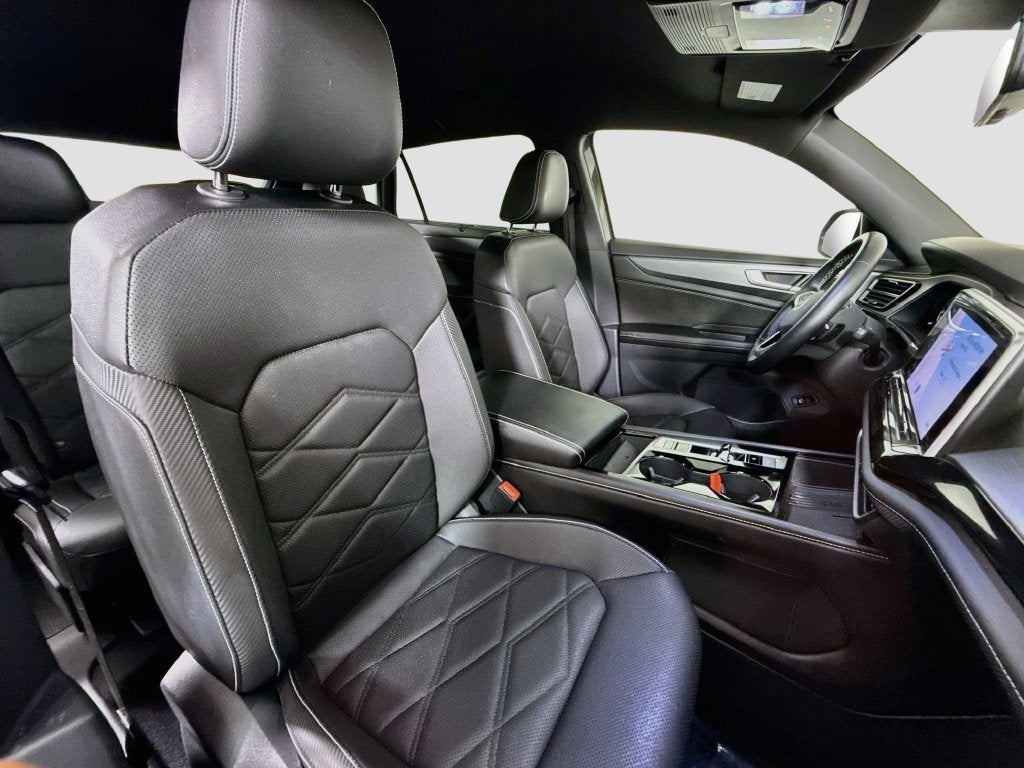 2026 Volkswagen Atlas Cross Sport SE w/Technology