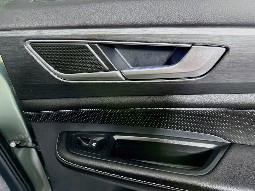 2026 Volkswagen Atlas Cross Sport SE w/Technology