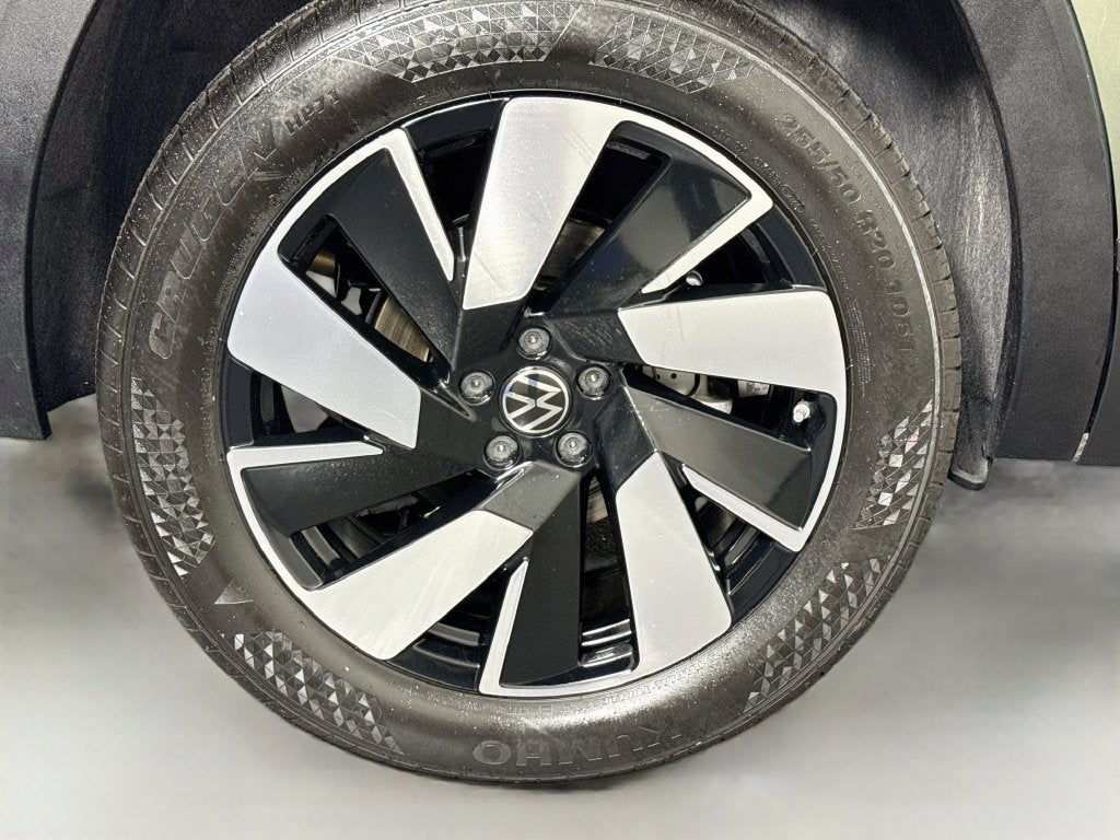 2026 Volkswagen Atlas Cross Sport SE w/Technology