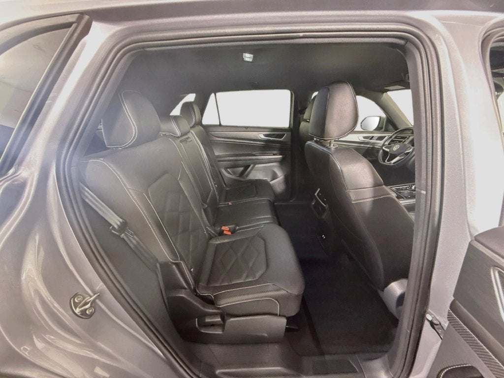 2026 Volkswagen Atlas Cross Sport SE w/Technology