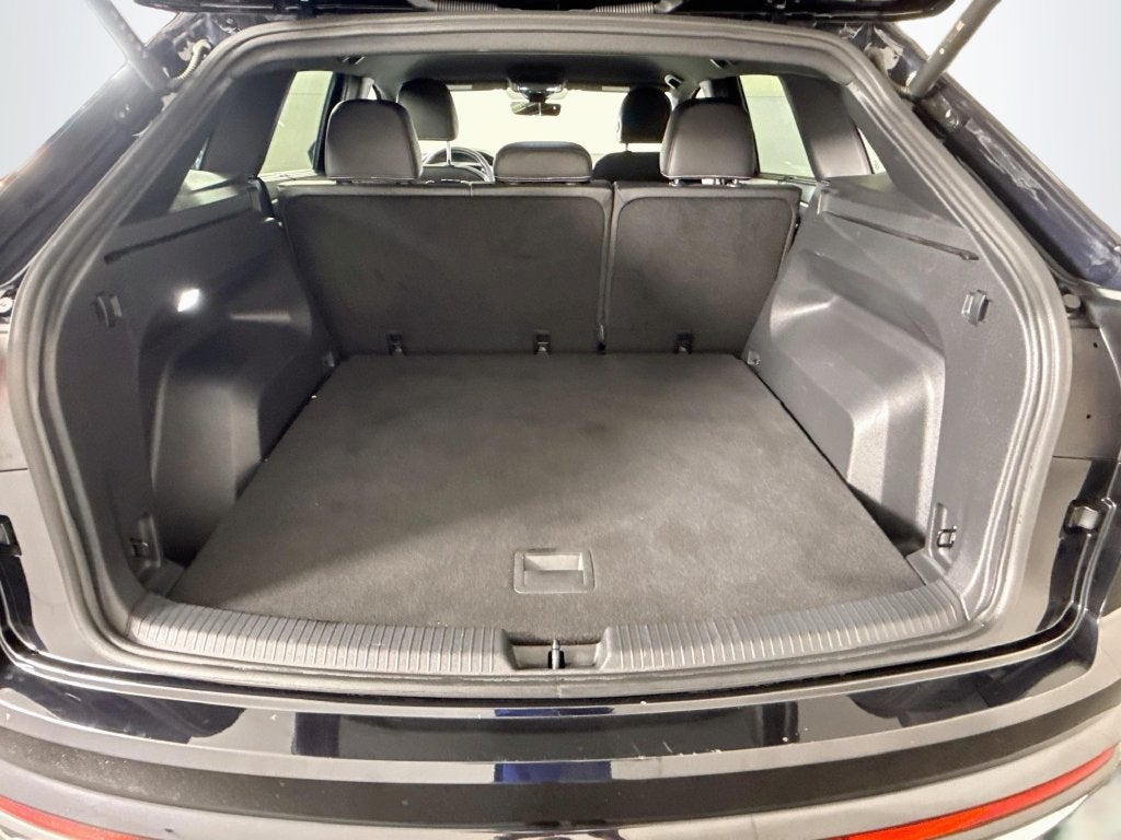 2026 Volkswagen Atlas Cross Sport SE w/Technology
