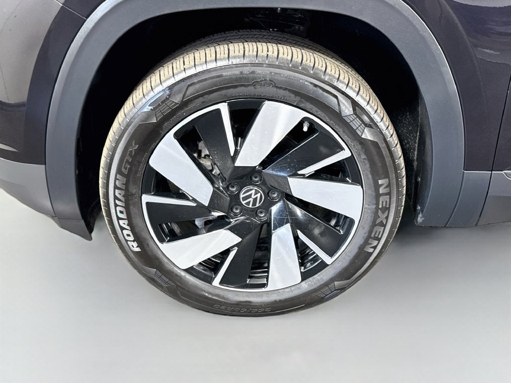 2026 Volkswagen Atlas Cross Sport SE w/Technology