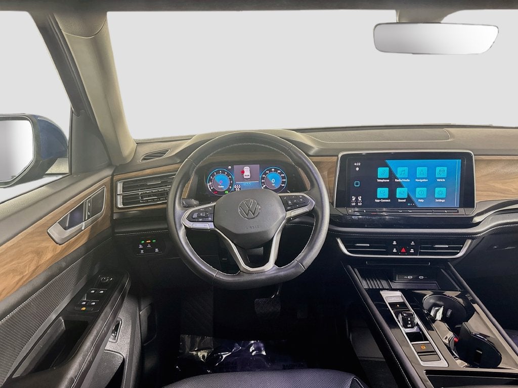 2026 Volkswagen Atlas SE w/Technology