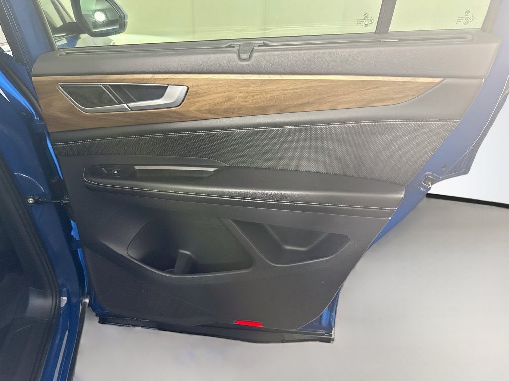 2026 Volkswagen Atlas SE w/Technology