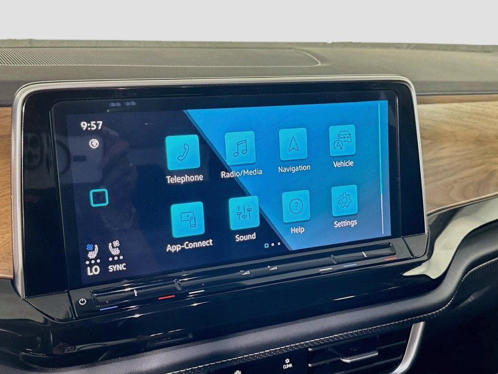 2026 Volkswagen Atlas SE w/Technology