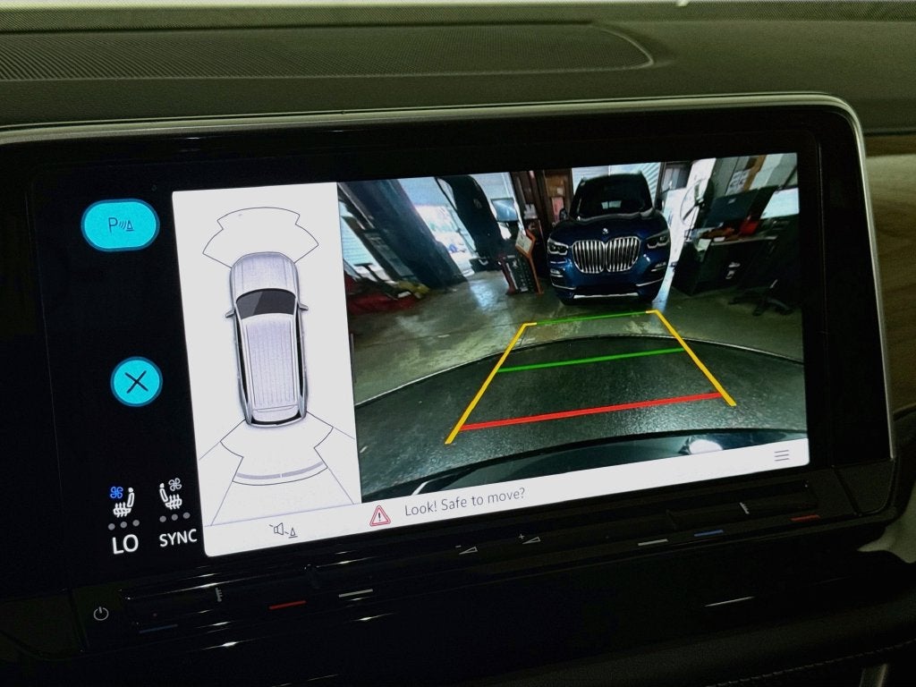 2026 Volkswagen Atlas SE w/Technology