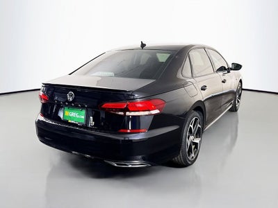 2020 Volkswagen Passat 2.0T R-Line