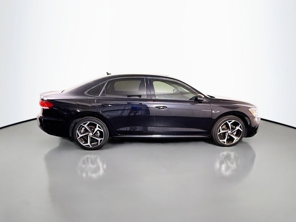 2020 Volkswagen Passat 2.0T R-Line