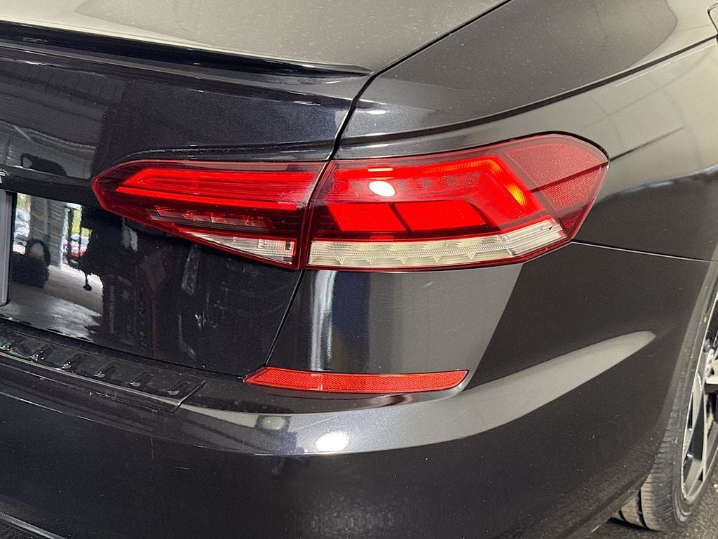2020 Volkswagen Passat 2.0T R-Line