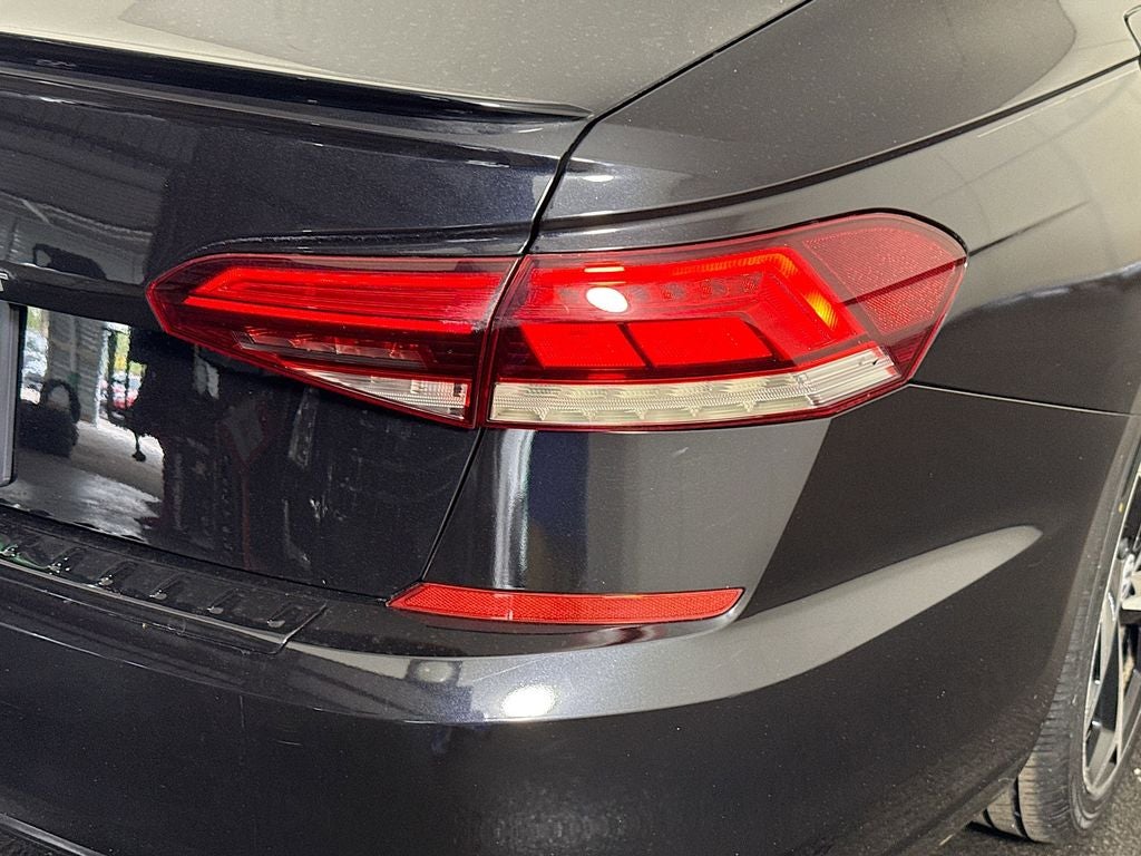 2020 Volkswagen Passat 2.0T R-Line