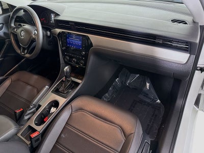 2022 Volkswagen Passat 2.0T SE