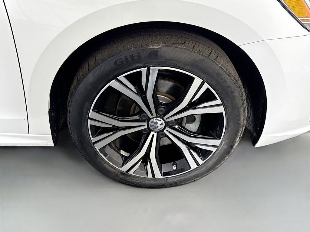 2022 Volkswagen Passat 2.0T SE