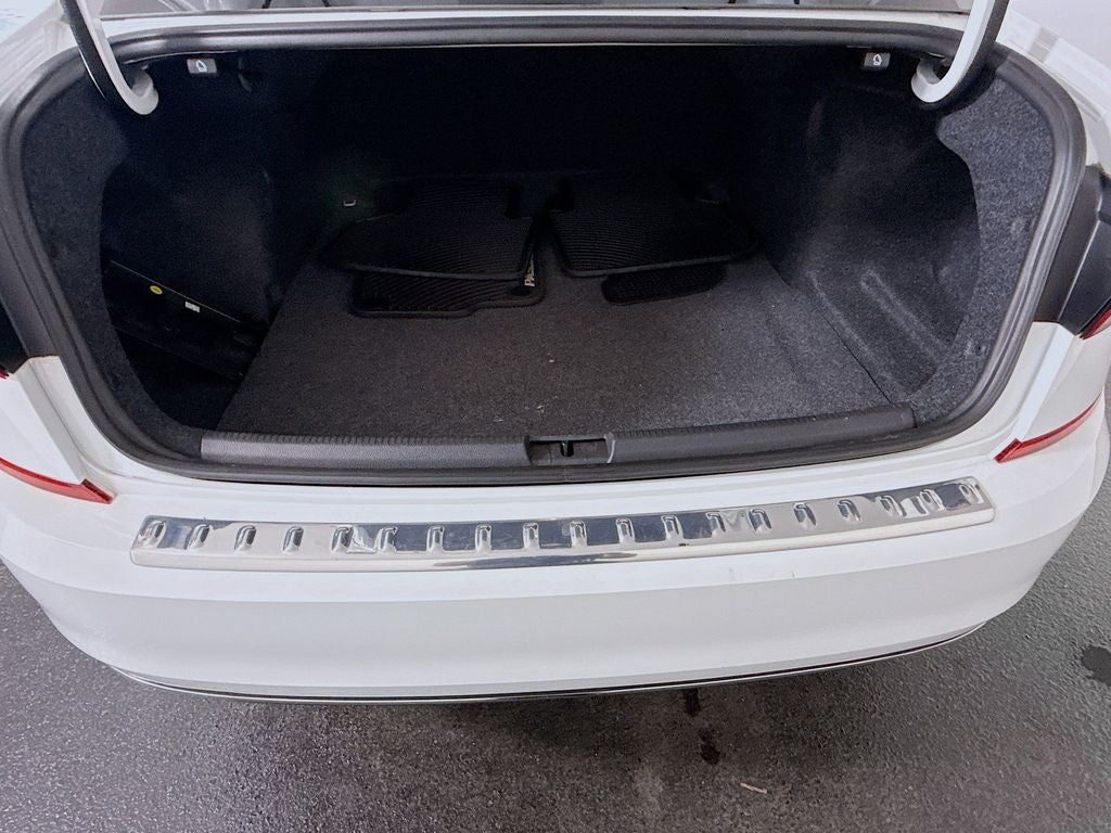 2022 Volkswagen Passat 2.0T SE