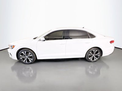 2022 Volkswagen Passat 2.0T SE
