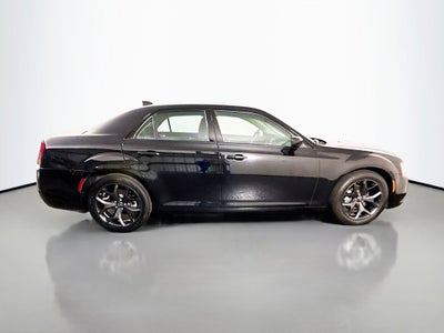 2023 Chrysler 300 Touring