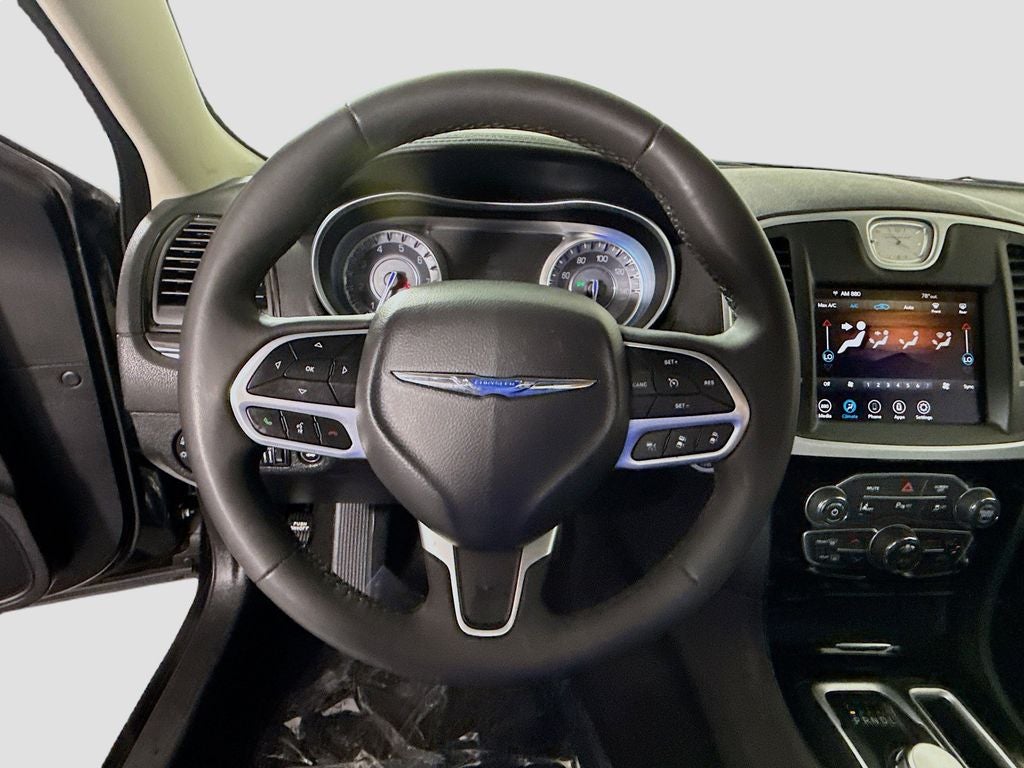 2023 Chrysler 300 Touring