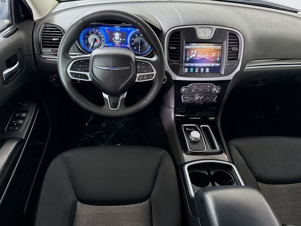 2023 Chrysler 300 Touring