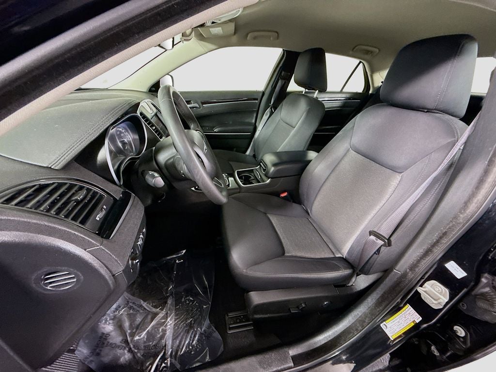 2023 Chrysler 300 Touring