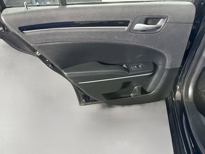 2023 Chrysler 300 Touring